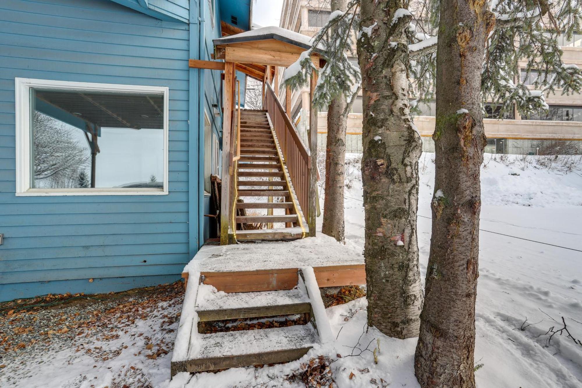 Waterfront Apt, Walk To Town And Coastal Trail! Анкоридж Екстер'єр фото